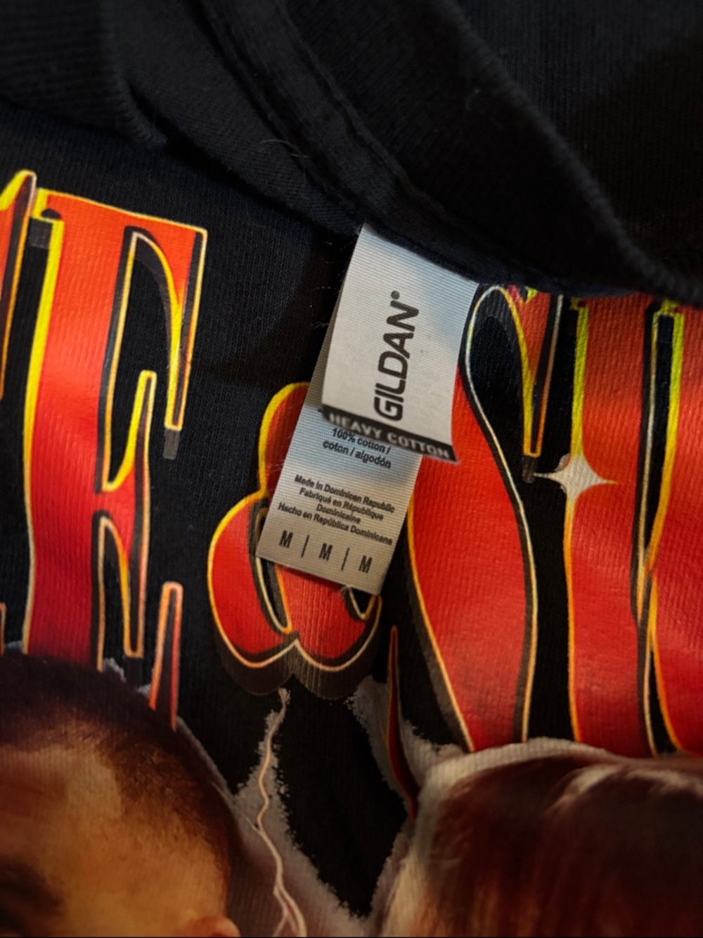 Taylor Swift Travis Kelce Black Graphic T-Shirt with Red & Gold Lettering medium - Picture 3 of 3
